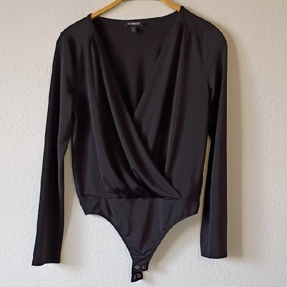 Express Elegant Black Drape Bodysuit Size S - Picture 6 of 8